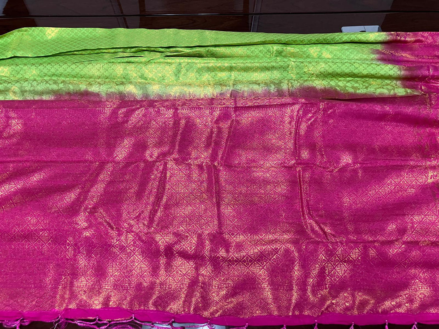 Hand Woven Saree Parrot & Green & Rose Pink
