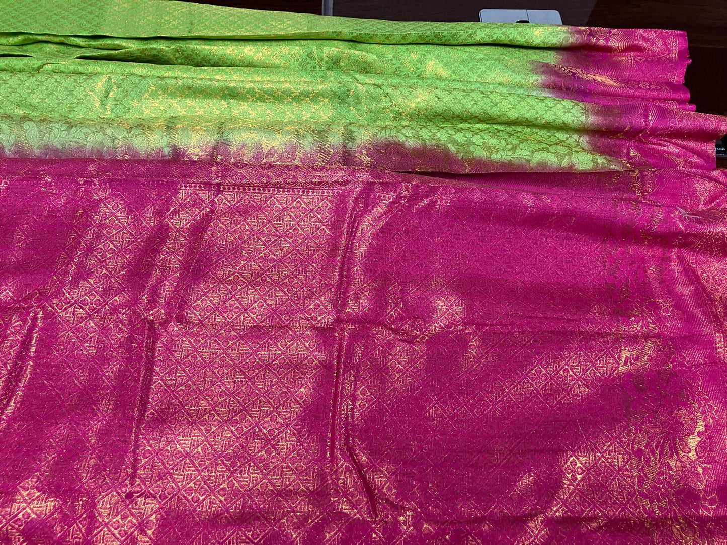 Hand Woven Saree Parrot & Green & Rose Pink