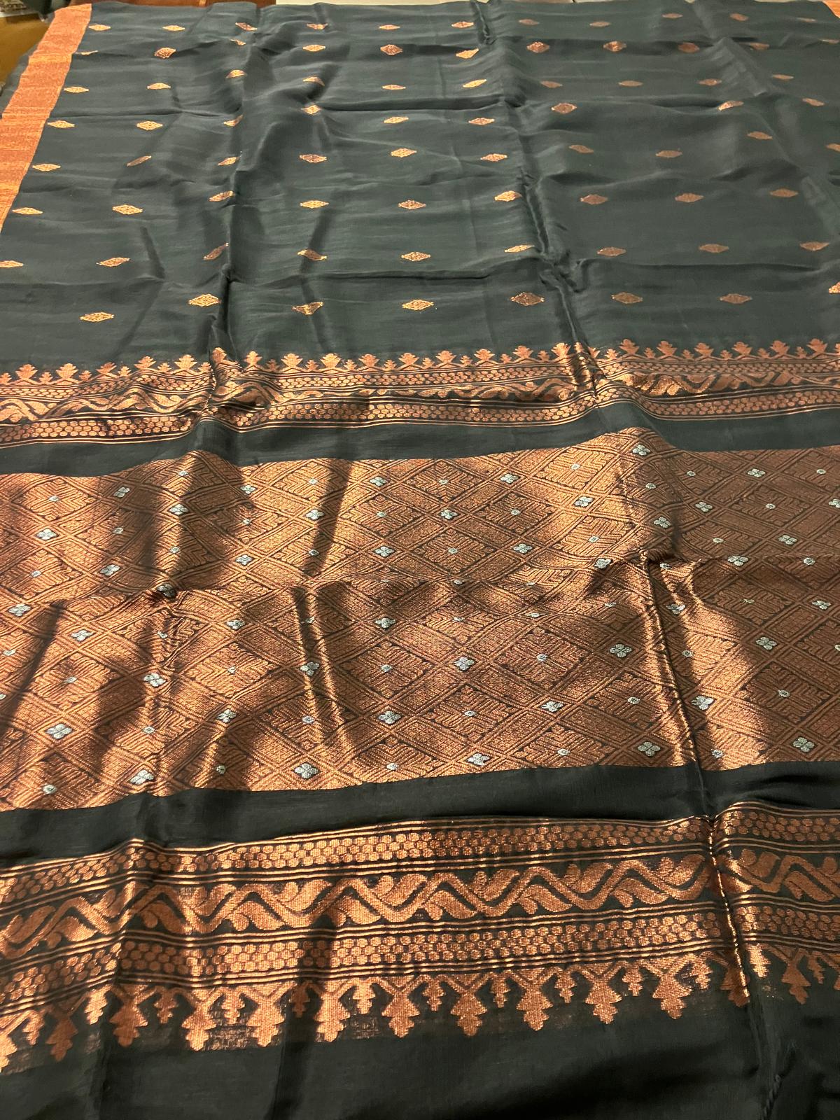Lilen Saree Black
